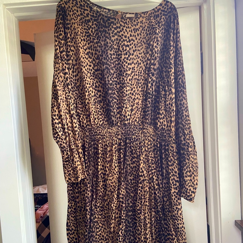 H&M cheetah print dress, waisted